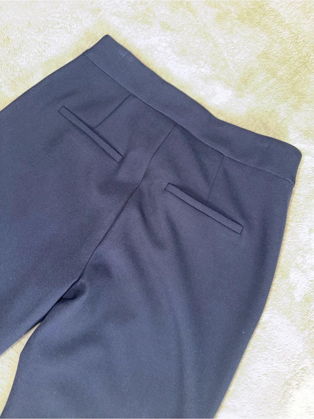Veronica Beard Renzo Crest Button Pant Women’s 6 Navy Cropped Slim Leg Pant